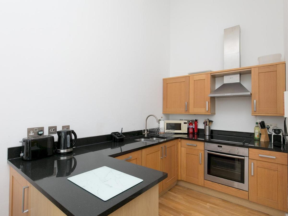 Pass The Keys 2 Bed Sea View Apartment With Balcony Parking Benllech Dış mekan fotoğraf
